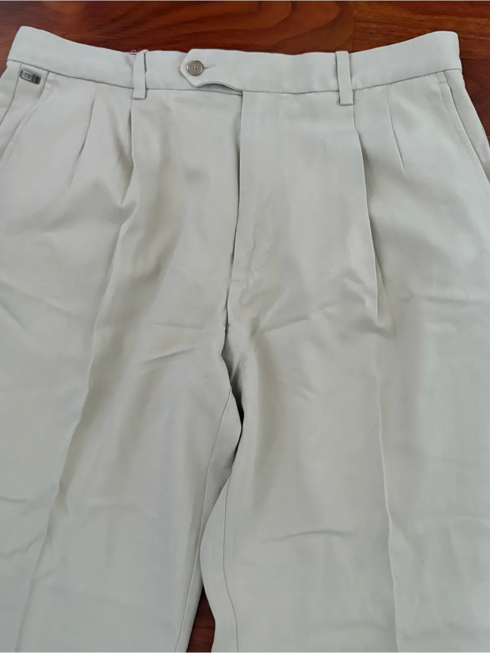 Tommy Bahama Trousers Mens 35x28 Khaki Silk Cotton Blend Pleated Dress Pants USA